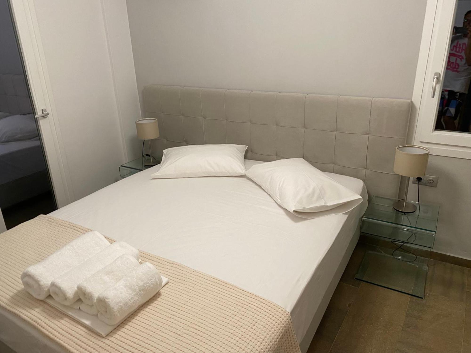 Korelis Apartments Agia Anna  Eksteriør billede