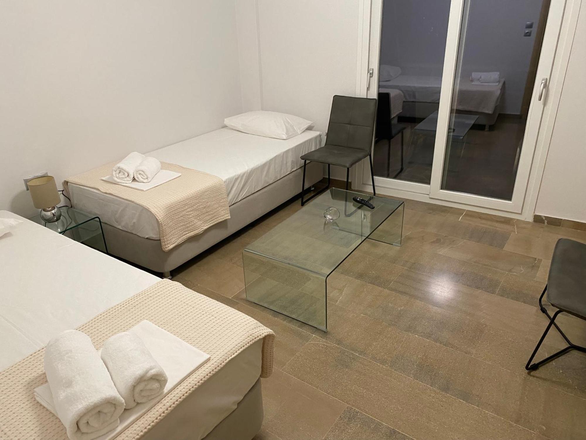 Korelis Apartments Agia Anna  Eksteriør billede