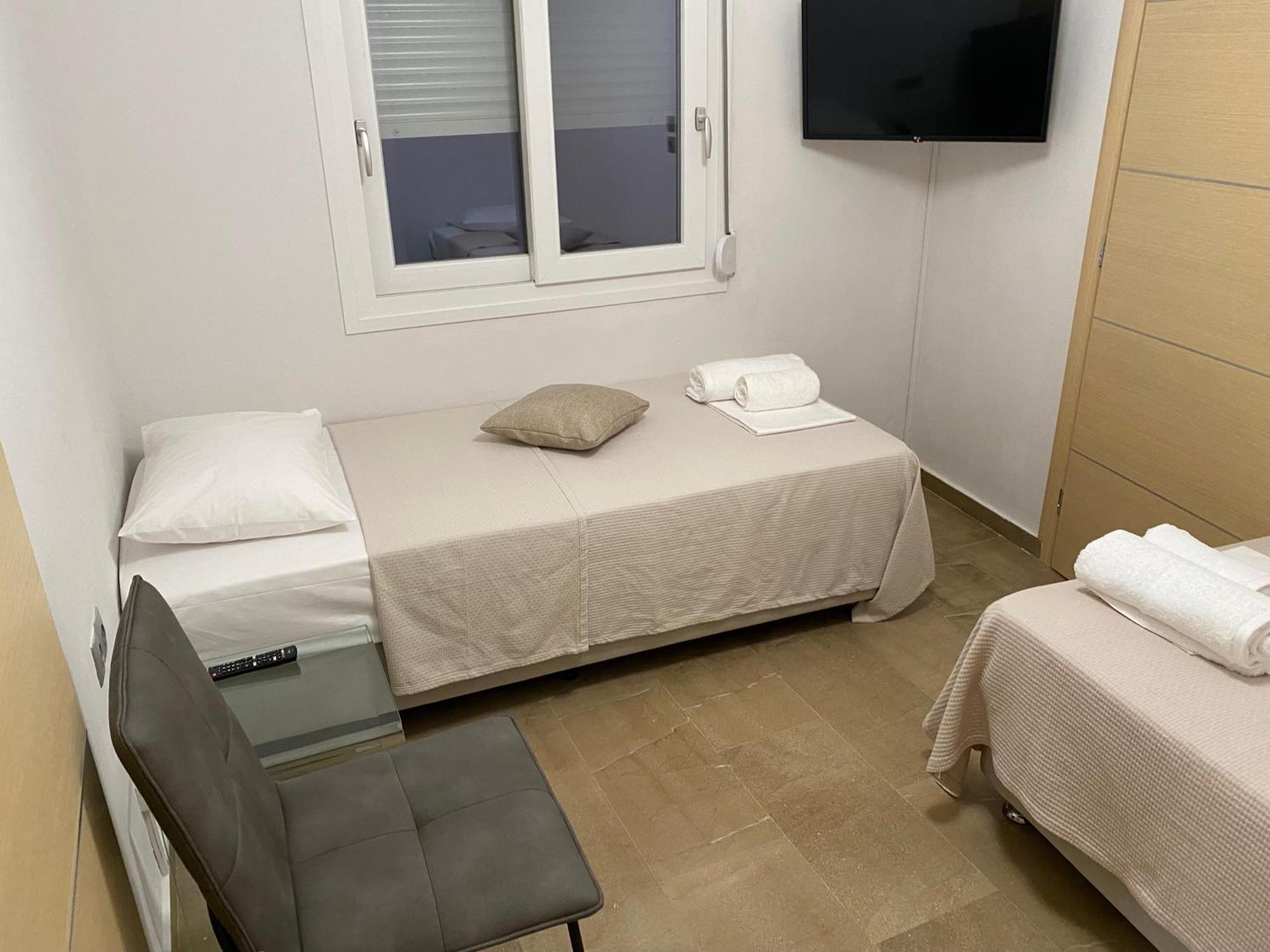 Korelis Apartments Agia Anna  Eksteriør billede
